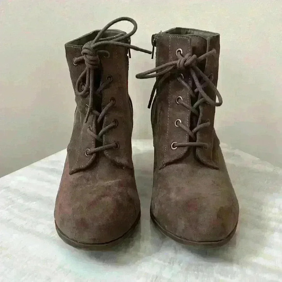 NWOT Suede Ankle Boots with Block Heel - Picture 2 of 7